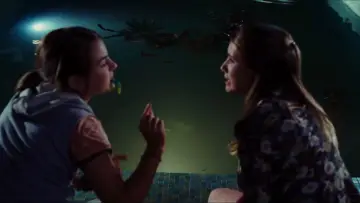 Backdrop to the movie "Aquamarine" #869289