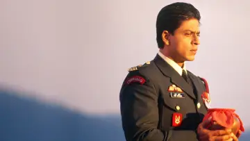 Backdrop to the movie "Main Hoon Na" #890031
