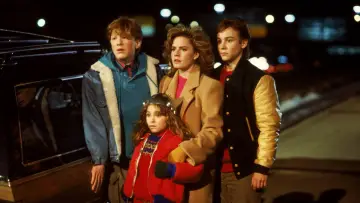 Backdrop to the movie "Adventures in Babysitting" #1745907