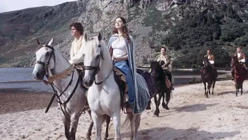 Backdrop to the movie "Ella Enchanted" #693354