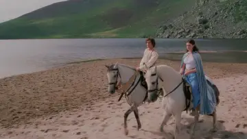 Backdrop to the movie "Ella Enchanted" #861504