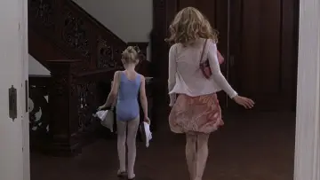 Backdrop to the movie "Uptown Girls" #963095