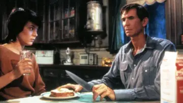Backdrop to the movie "Psycho II" #946004