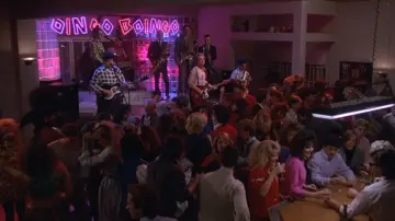 Backdrop to the movie "Back to School" #1582223