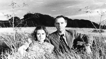 Backdrop to the movie "A Canterbury Tale" #1858140