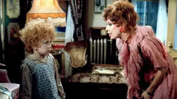 Backdrop to the movie "Annie" #1733632
