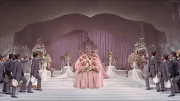 Backdrop to the movie "Funny Girl" #903281