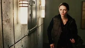 Backdrop to the movie "Walled In" #1588123