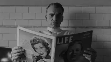 Backdrop to the movie "The Man Who Wasn