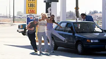 Backdrop to the movie "Crossroads" #626714