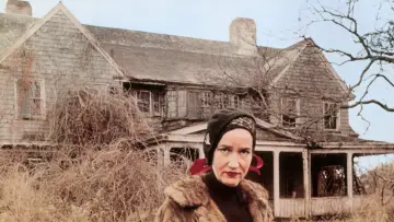 Backdrop to the movie "Grey Gardens" #1135841