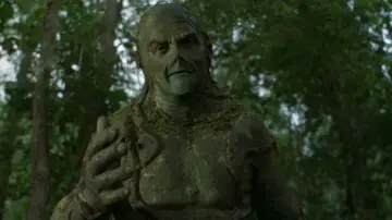 Backdrop to the movie "Swamp Thing" #905093