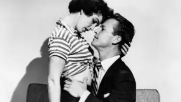Backdrop to the movie "Kiss Me Deadly" #990582