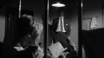 Backdrop to the movie "Kiss Me Deadly" #990588