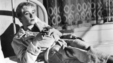 Backdrop to the movie "Kiss Me Deadly" #990590