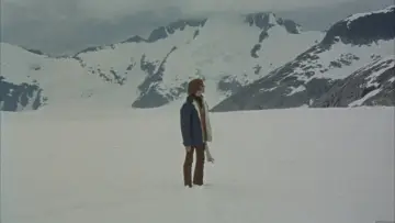 Backdrop to the movie "Head" #696610