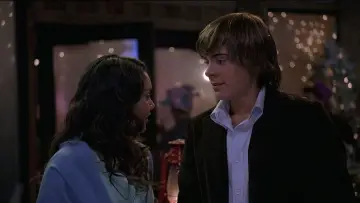 Backdrop to the movie "High School Musical" #649105