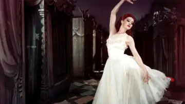 Backdrop to the movie "The Red Shoes" #983604