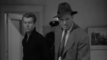 Backdrop to the movie "Crime Wave" #500467