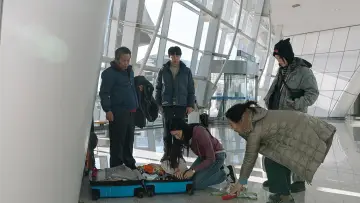 Backdrop to the movie "Because I Hate Korea" #783554