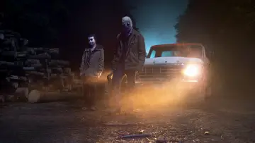 Backdrop to the movie "The Strangers: Chapter 1" #380051