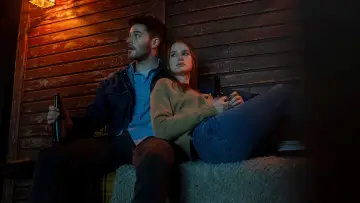 Backdrop to the movie "The Strangers: Chapter 1" #555807