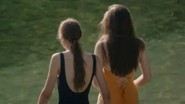 Backdrop to the movie "Little Trouble Girls" #535212