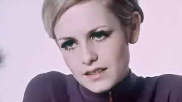 Backdrop to the movie "Twiggy" #1205088