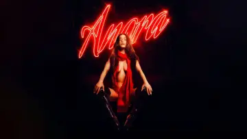 Backdrop to the movie "Anora" #767859