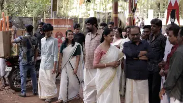 Backdrop to the movie "Narayaneente Moonnaanmakkal" #1780810