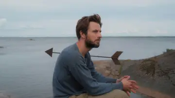 Backdrop to the movie "The Summer Book" #597440