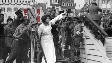 Backdrop to the movie "Riefenstahl" #1209242