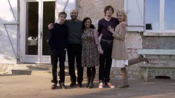 Backdrop to the movie "Sexual Chronicles of a French Family" #746561