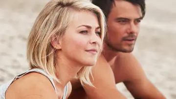 Backdrop to the movie "Safe Haven" #856150