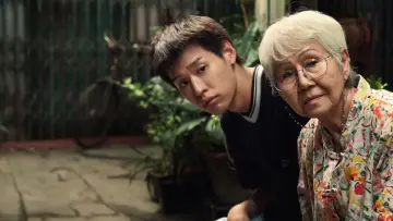 Backdrop to the movie "How to Make Millions Before Grandma Dies" #609366