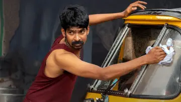 Backdrop to the movie "Vimanam" #922523
