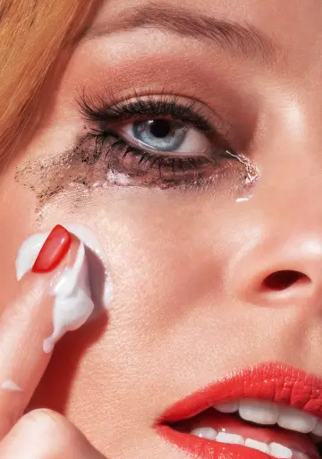 Poster to the movie "Skincare" #637692