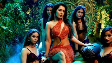 Backdrop to the movie "Aranmanai 4" #490860