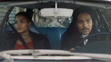 Backdrop to the movie "Father Mother Sister Brother" #530974