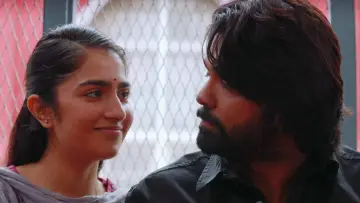 Backdrop to the movie "Sapta Sagaradaache Ello – Side A" #457399