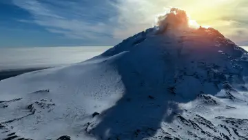 Backdrop to the movie "Explorer: Lake of Fire" #1691642