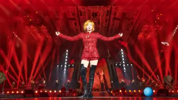 Backdrop to the movie "Mylène Farmer: Nevermore - The Movie" #1781946
