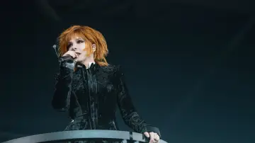 Backdrop to the movie "Mylène Farmer: Nevermore - The Movie" #1781948