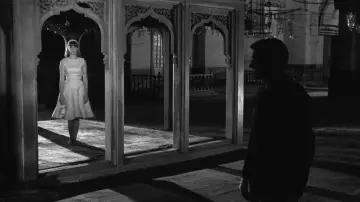 Backdrop to the movie "The Immortal One" #1132953