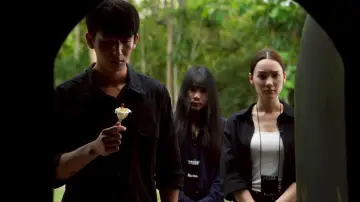 Backdrop to the movie "The Cursed Mask" #796804