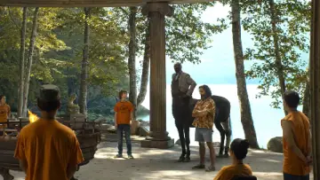 Backdrop to the movie "A Hero