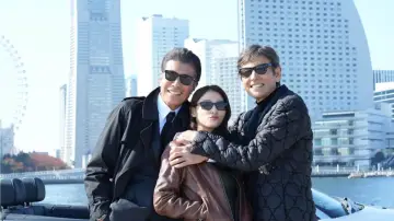 Backdrop to the movie "The Dangerous Detective Is Back" #467474