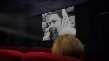 Backdrop to the movie "L