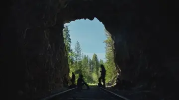 Backdrop to the movie "Train Dreams" #514902
