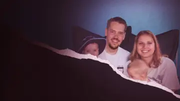 Backdrop to the movie "Love You to Death: Mommy